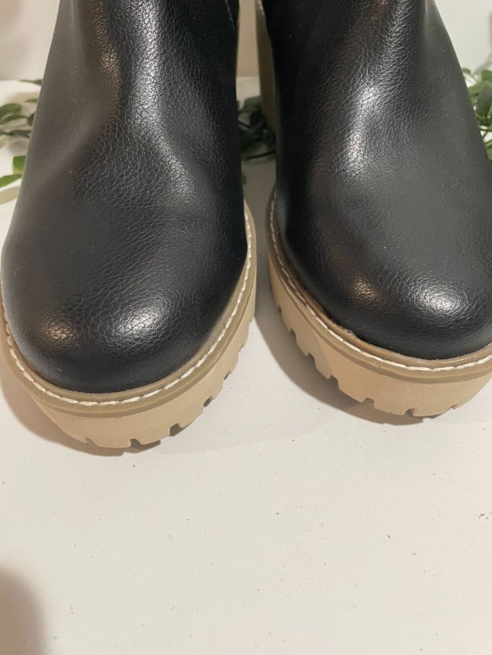 Dolce vita Black Rancher Womens Ankle Boots With Lug Sole &Croc-Embossed Size 10 - Picture 7 of 13